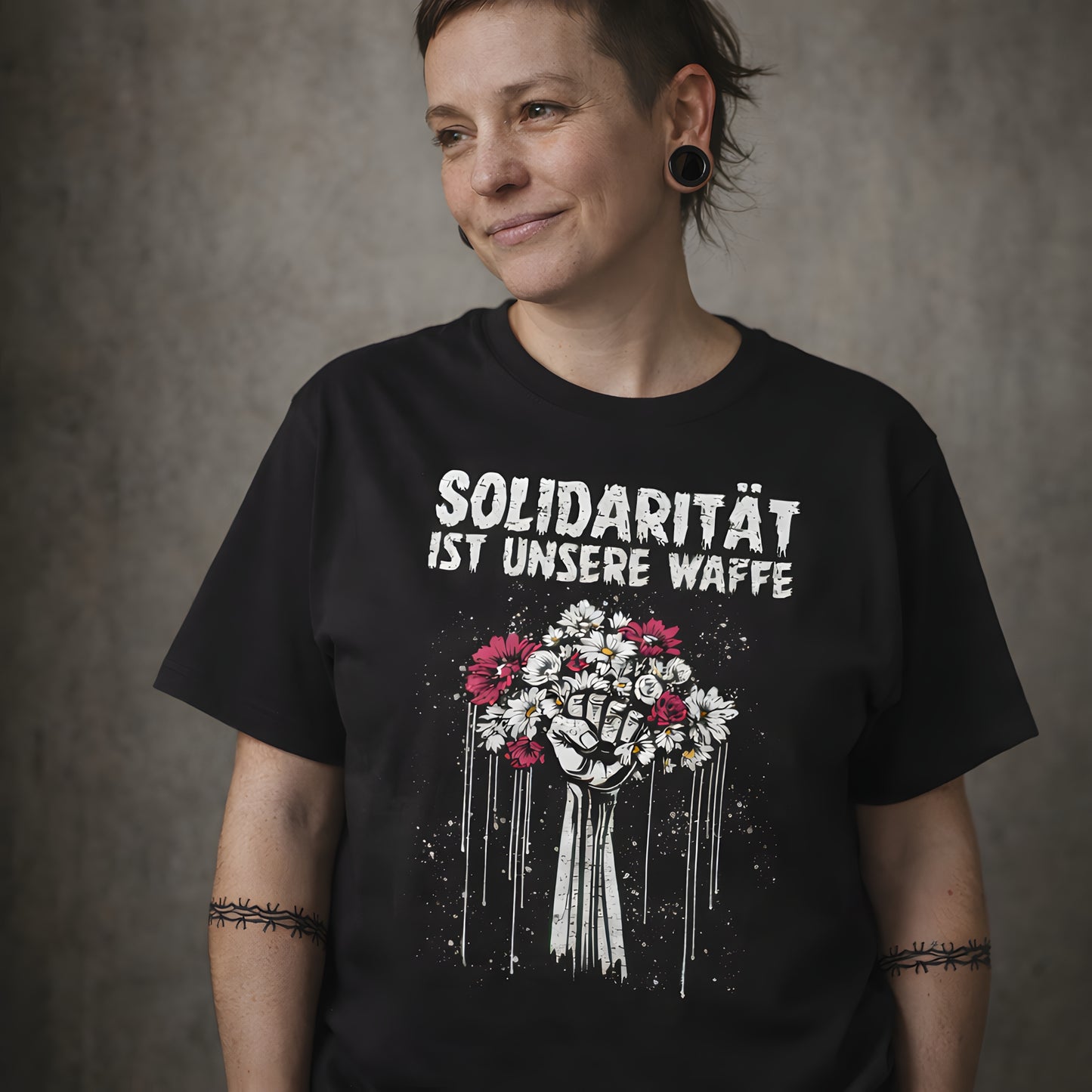 Solidarität ist unsere Waffe - Premium T-Shirt