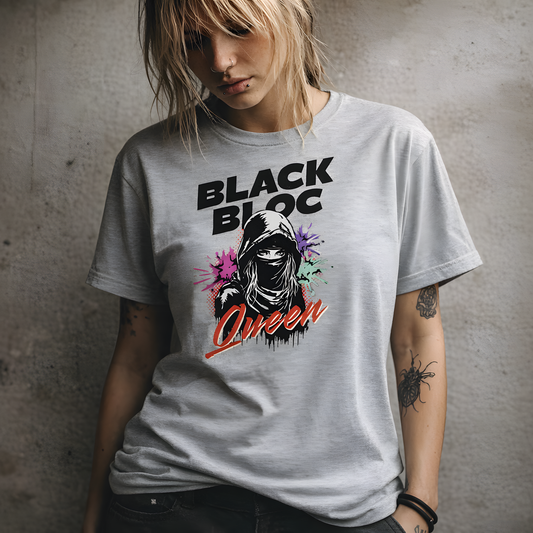 Black Bloc Queen - Basic T-Shirt