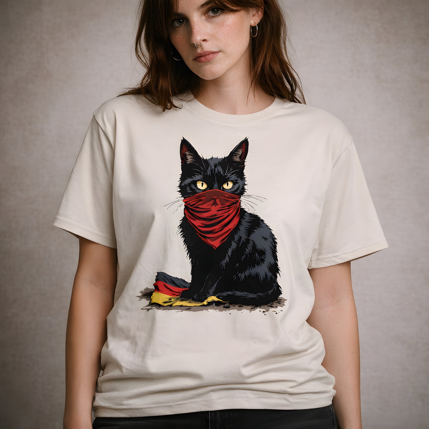 Black Cat - Basic T-Shirt